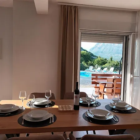 Magdalena Villa