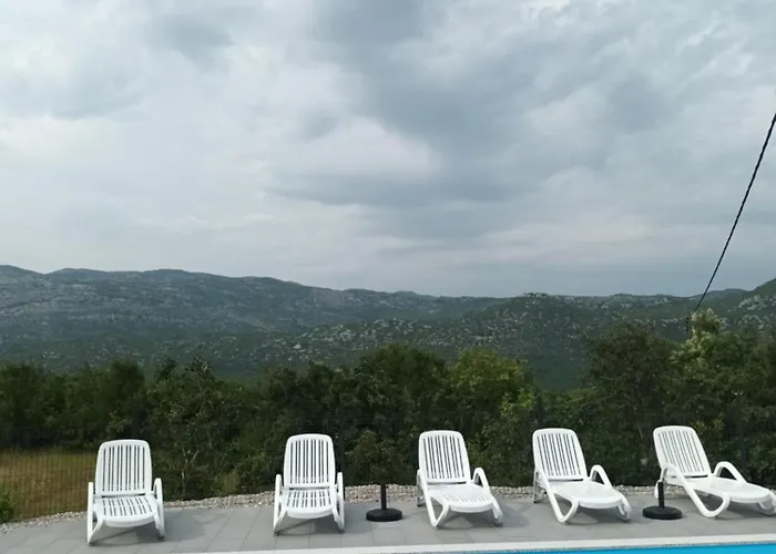 Βίλα Magdalena Zavojane